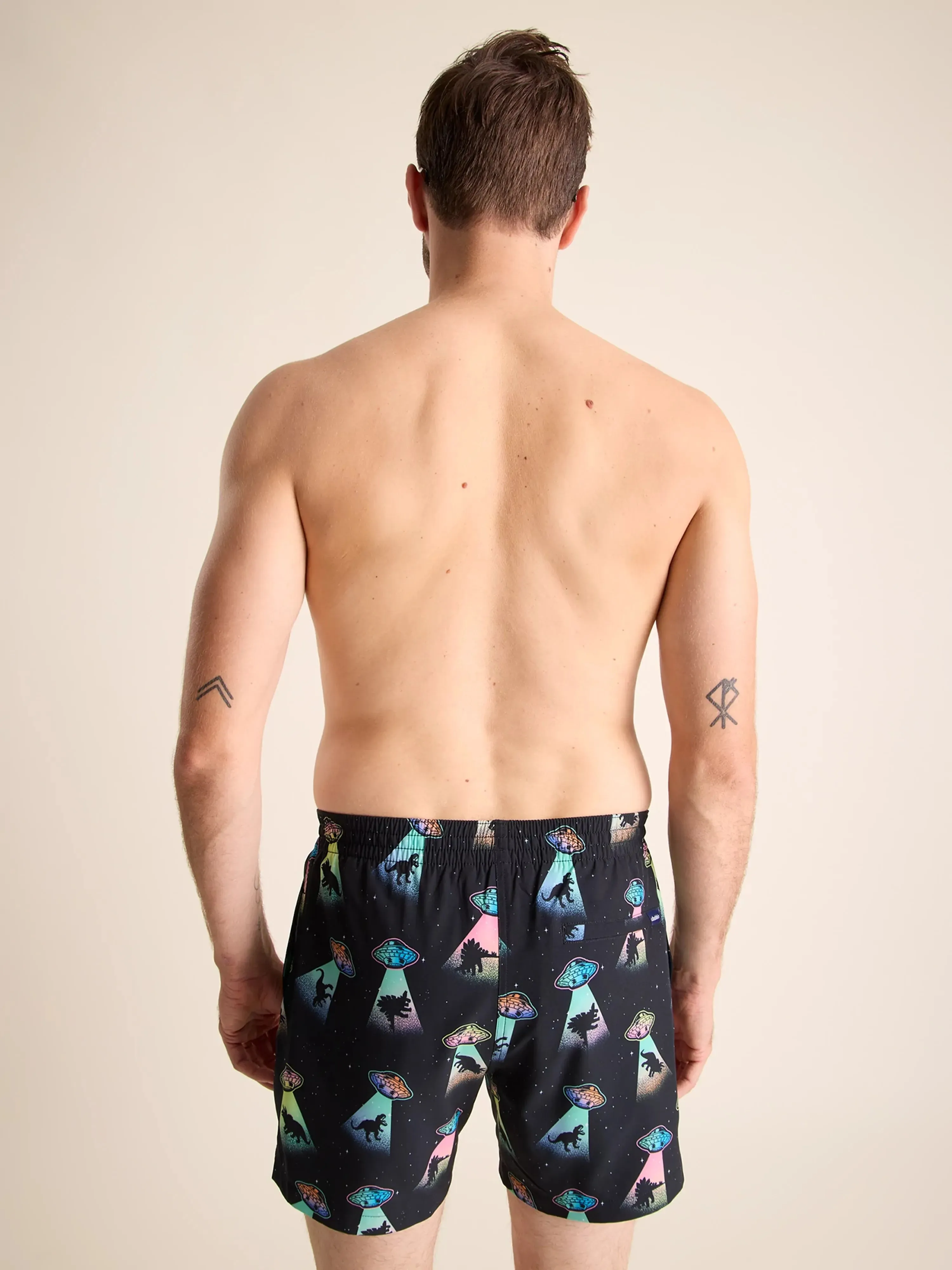 Chubbies 5.5-Inch The Beam Me Ups Swim Trunks - Black - Pattern Base (Plaids) Chubbies Clothing