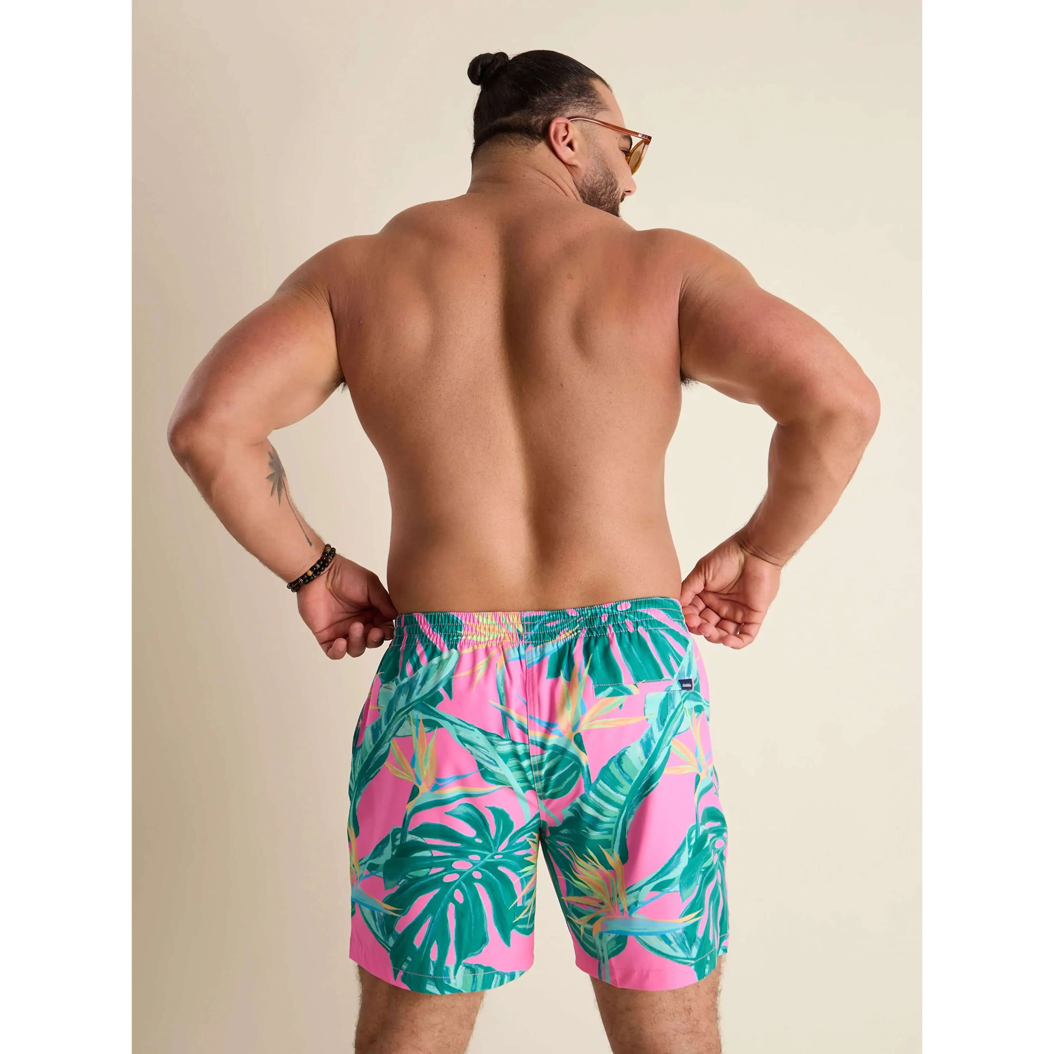 Chubbies 5.5-Inch The Birds of Paradise Swim Trunks - Bright Pink Chubbies Clothing