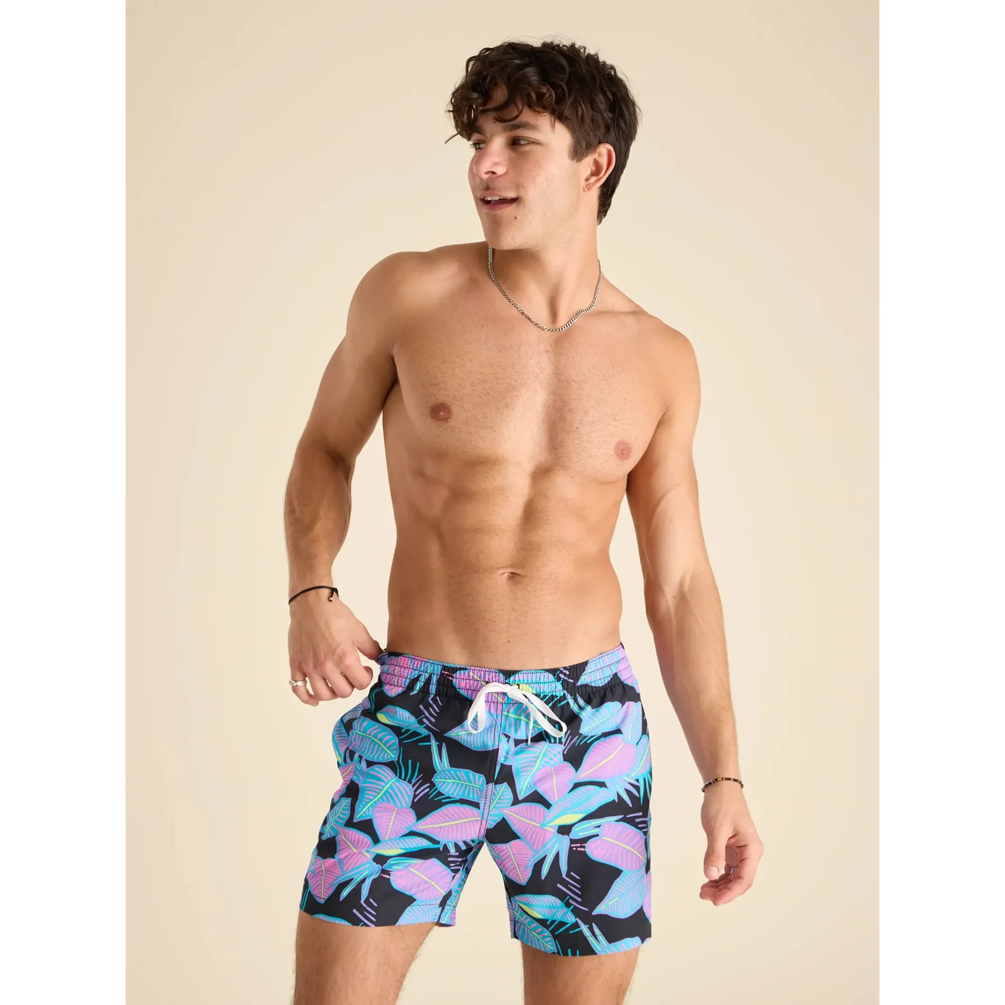 Chubbies 5.5-Inch The Fluorescent Funk Swim Trunks - Black Chubbies Clothing