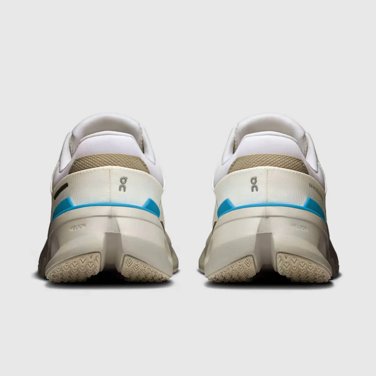Mens Chubbies On Women's Cloudrunner 2 Shoes - White / Horizon