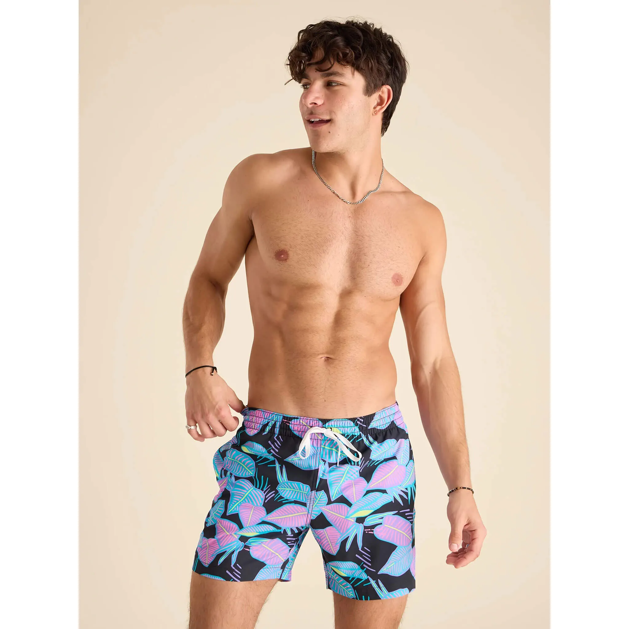 Mens Johnnie-O Chubbies 5.5-Inch The Fluorescent Funk Training Shorts - Black - Pattern Base (Plaids)