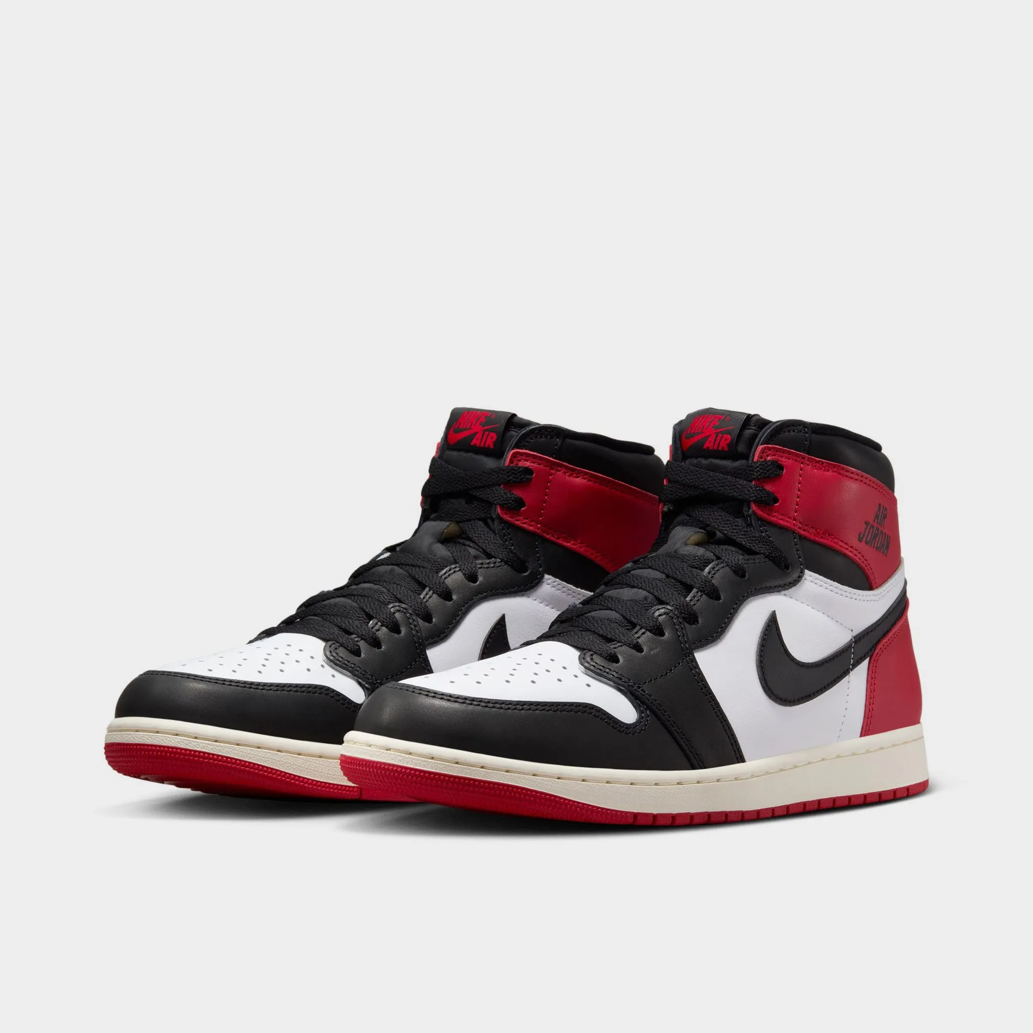 Mens Jordan Jordan 1 Retro High OG White / Black - Varsity Red