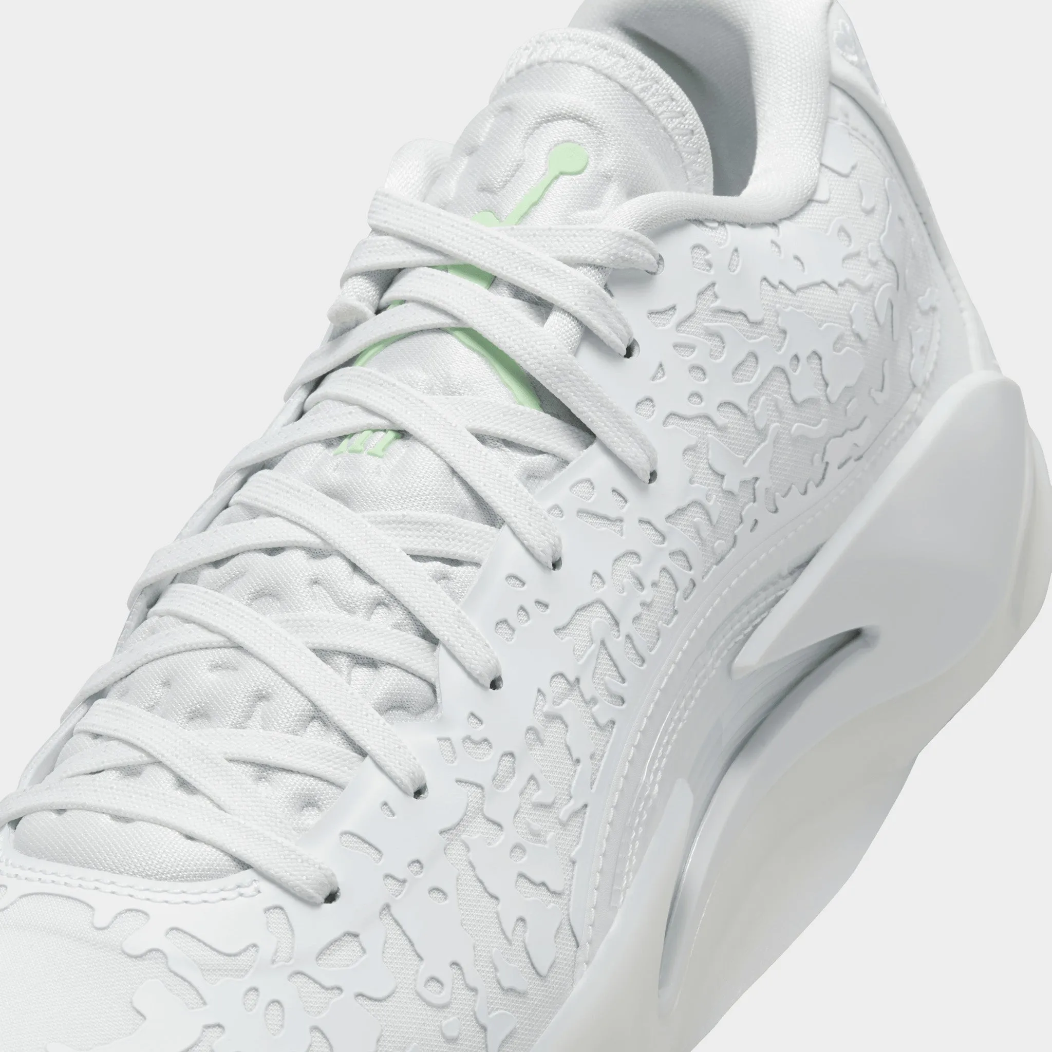 Mens Jordan Jordan Zion 3 White / Vapor Green - Off White