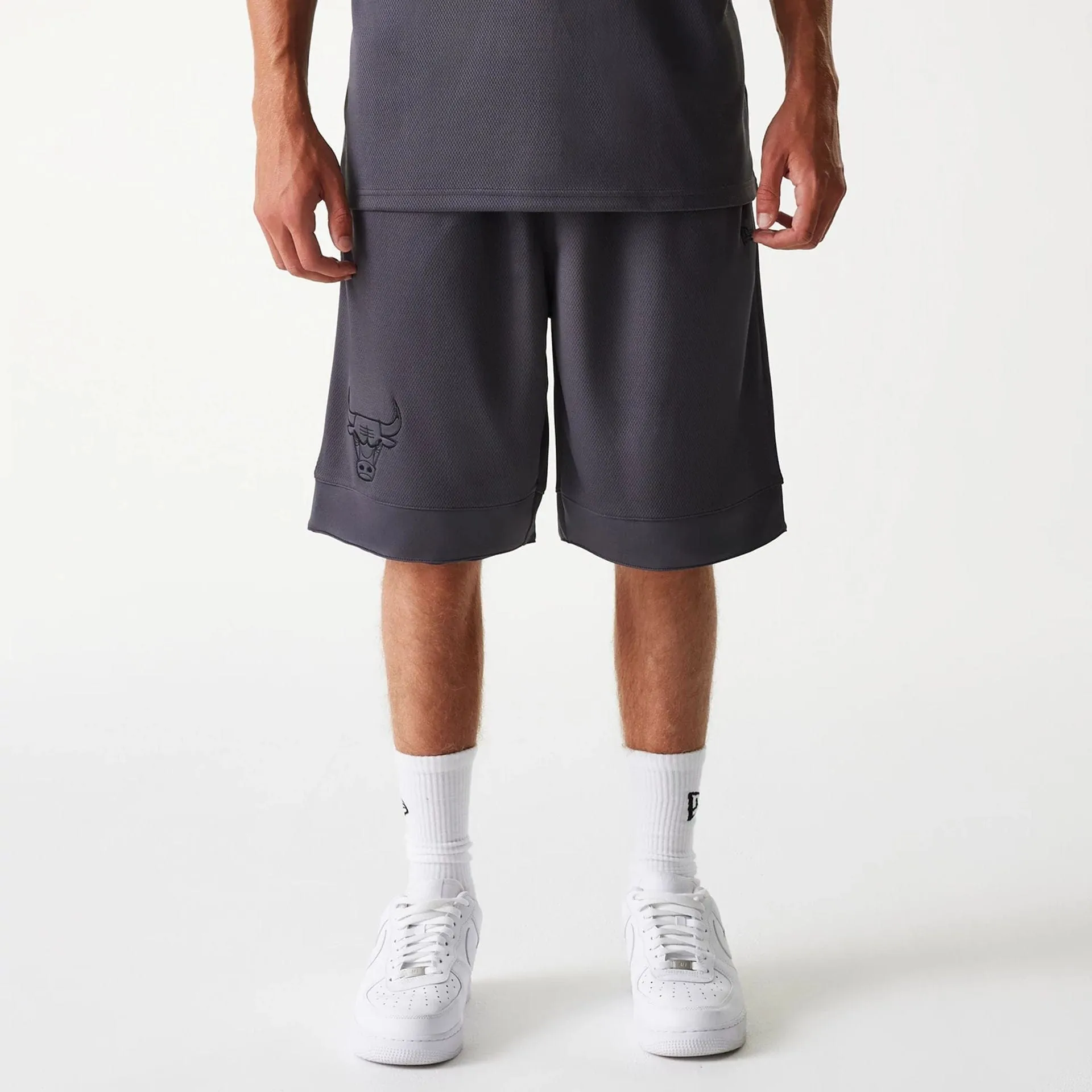 New Era Sport Shorts Chicago Bulls NBA Tonal Dark Grey Mesh Shorts