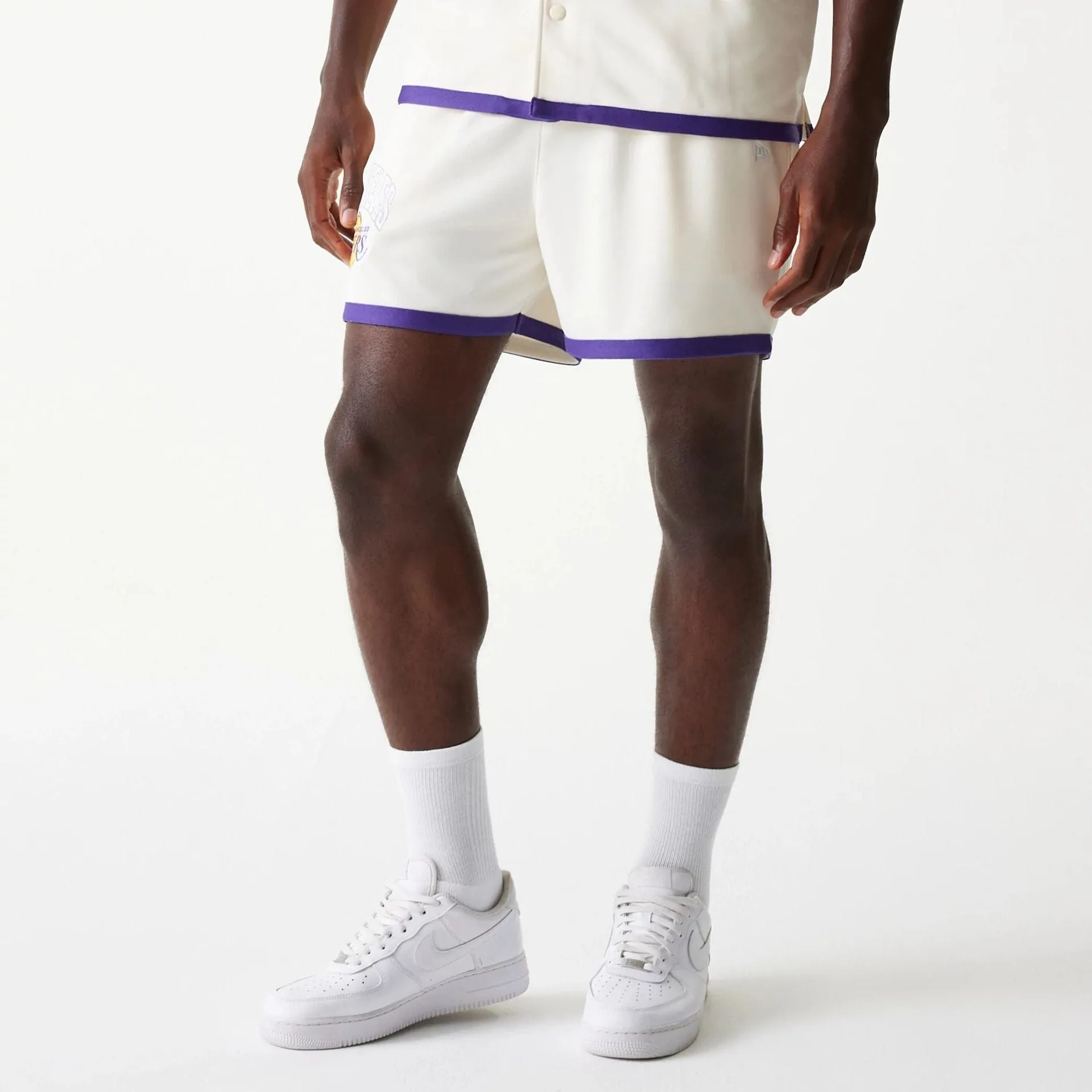 New Era Sport Shorts LA Lakers NBA Team Logo Open White Shorts