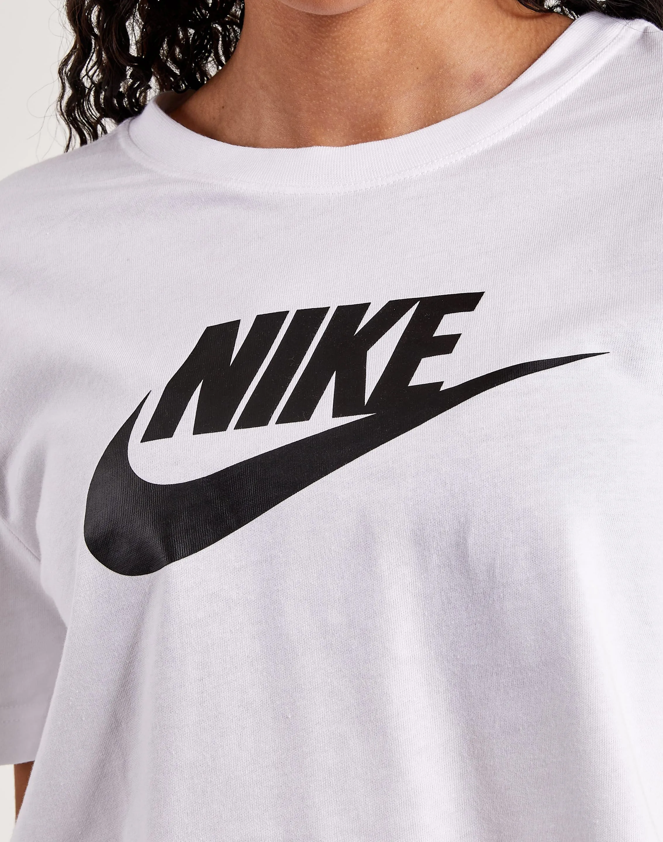 Nike Essential Cropped Logo Tee