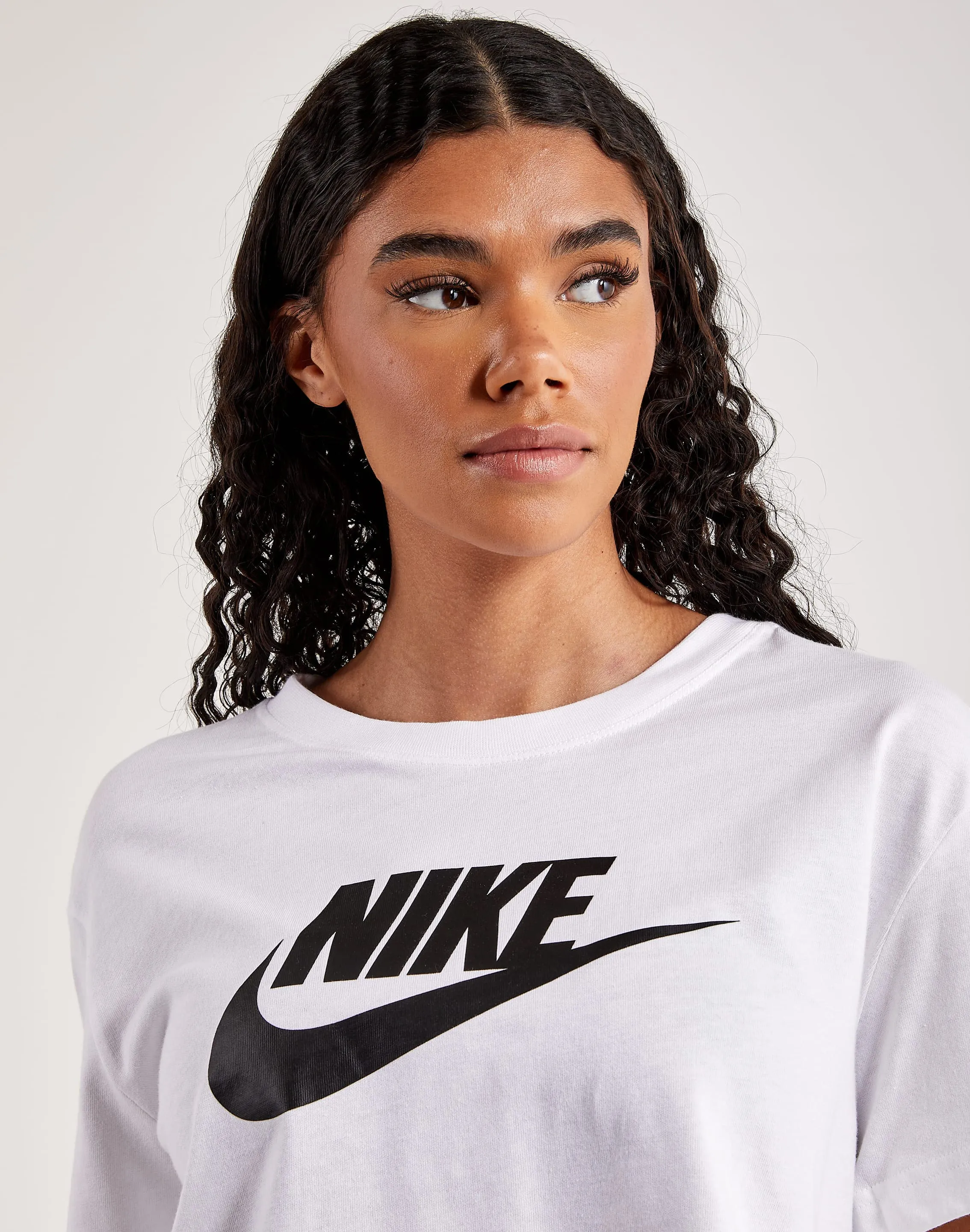 Nike Essential Cropped Logo Tee