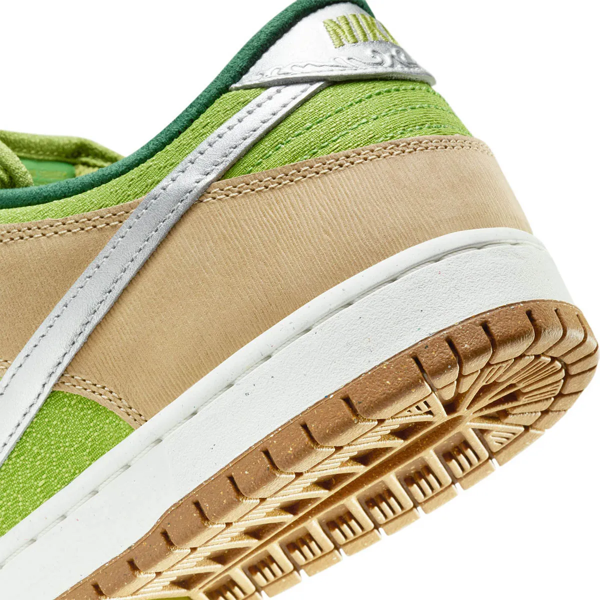 Nike SB - Dunk Low Pro Shoes Escargot Nike SB