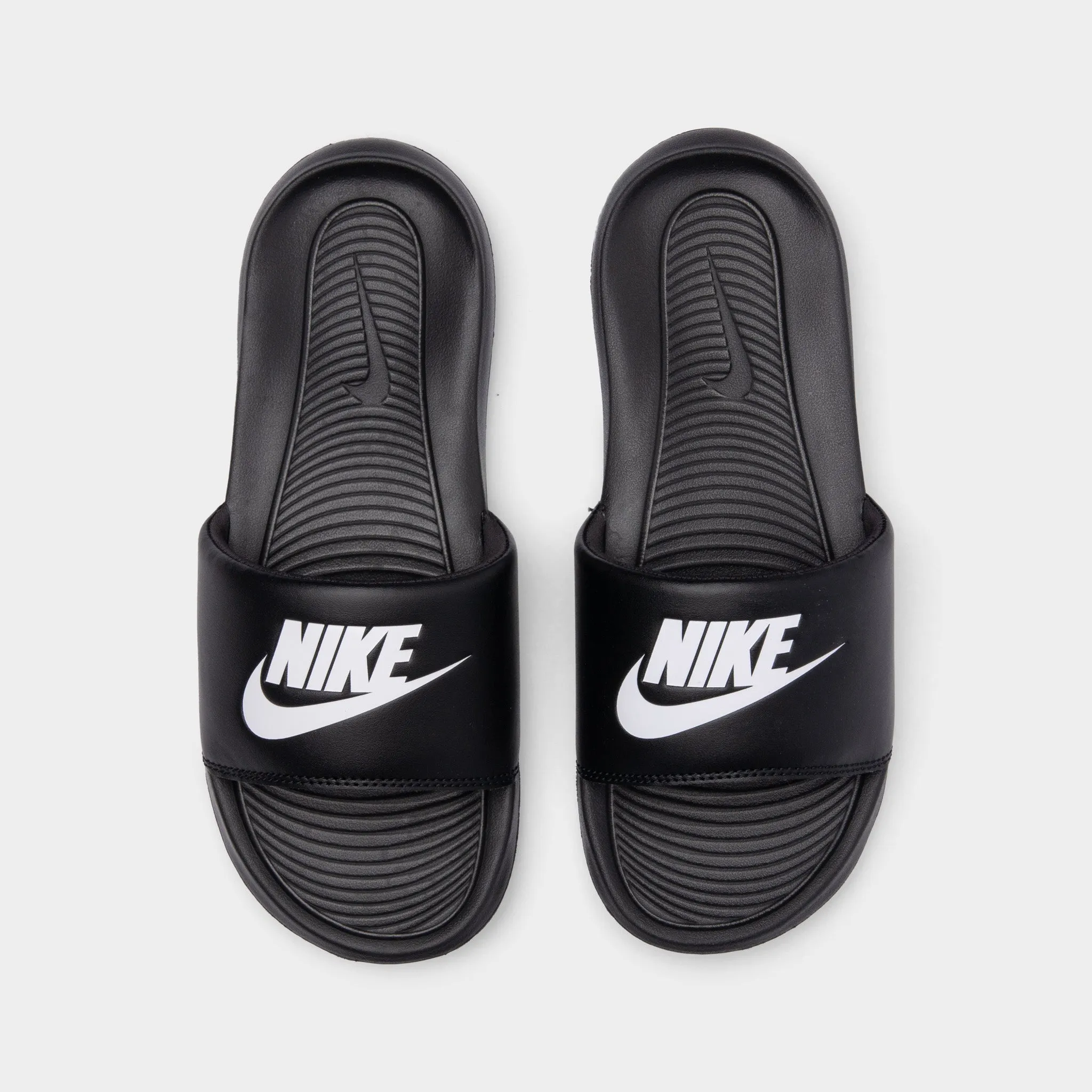 Womens Nike Nike Women's Victori One Black / White