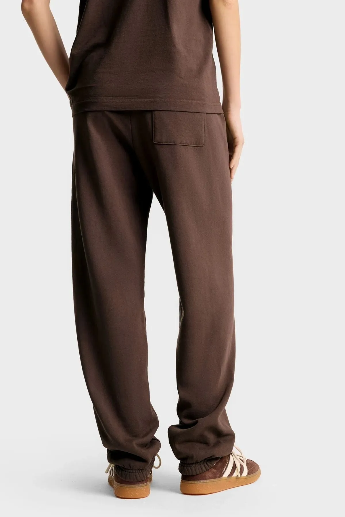 Womens Sporty & Rich Sporty & Rich Bristol Crest 100th Sweatpant - Chocolate/ Cream