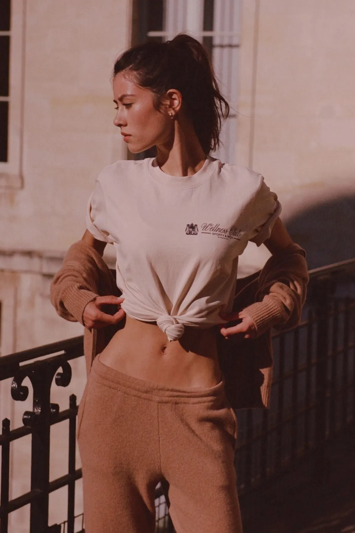 Womens Sporty & Rich Sporty & Rich Unicorn Crest T-Shirt - Cream/ Navy