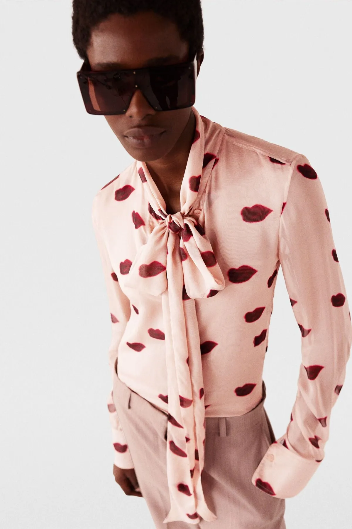 Womens Stella Mccartney Stella McCartney Lips Print Shirt - Dusty Pink