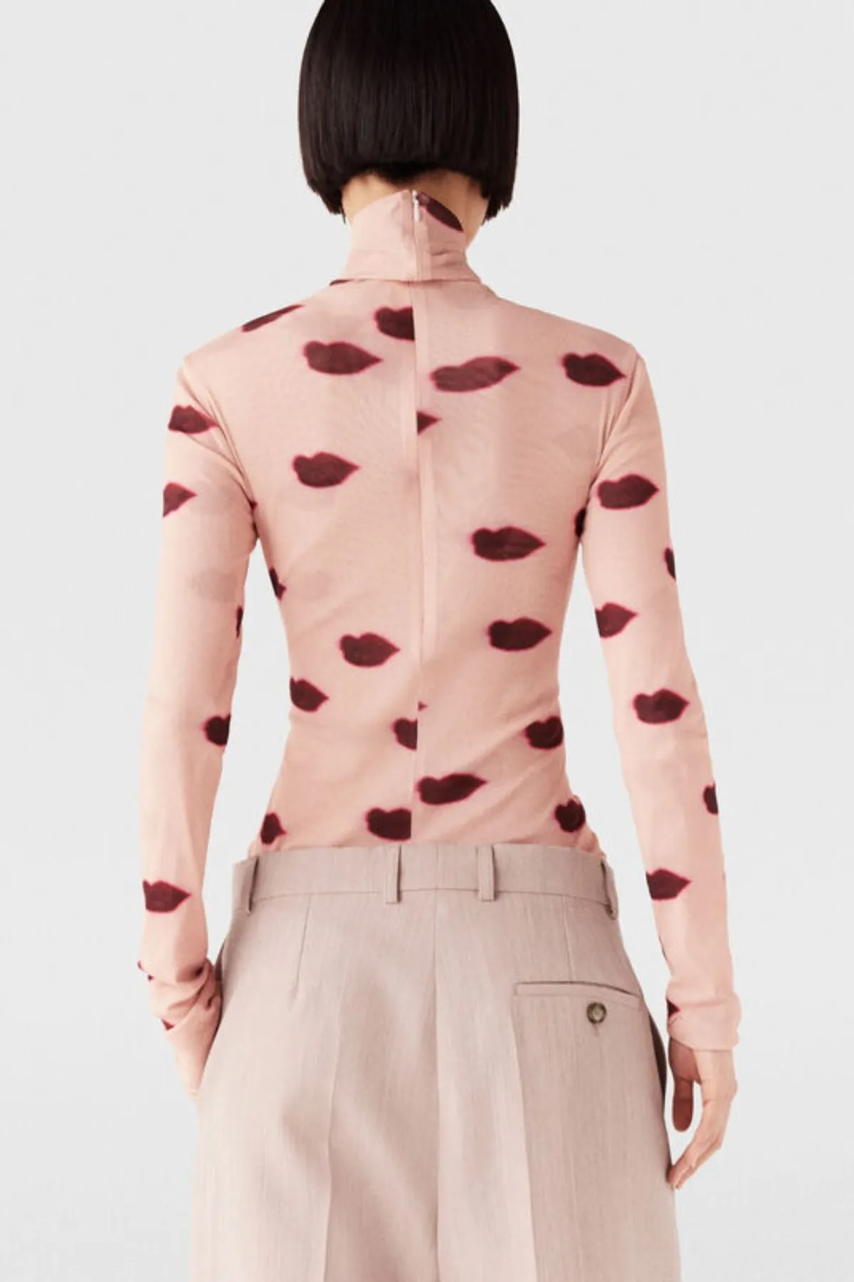 Womens Stella Mccartney Stella McCartney Lips Print Turtleneck Top - Dusty Rose