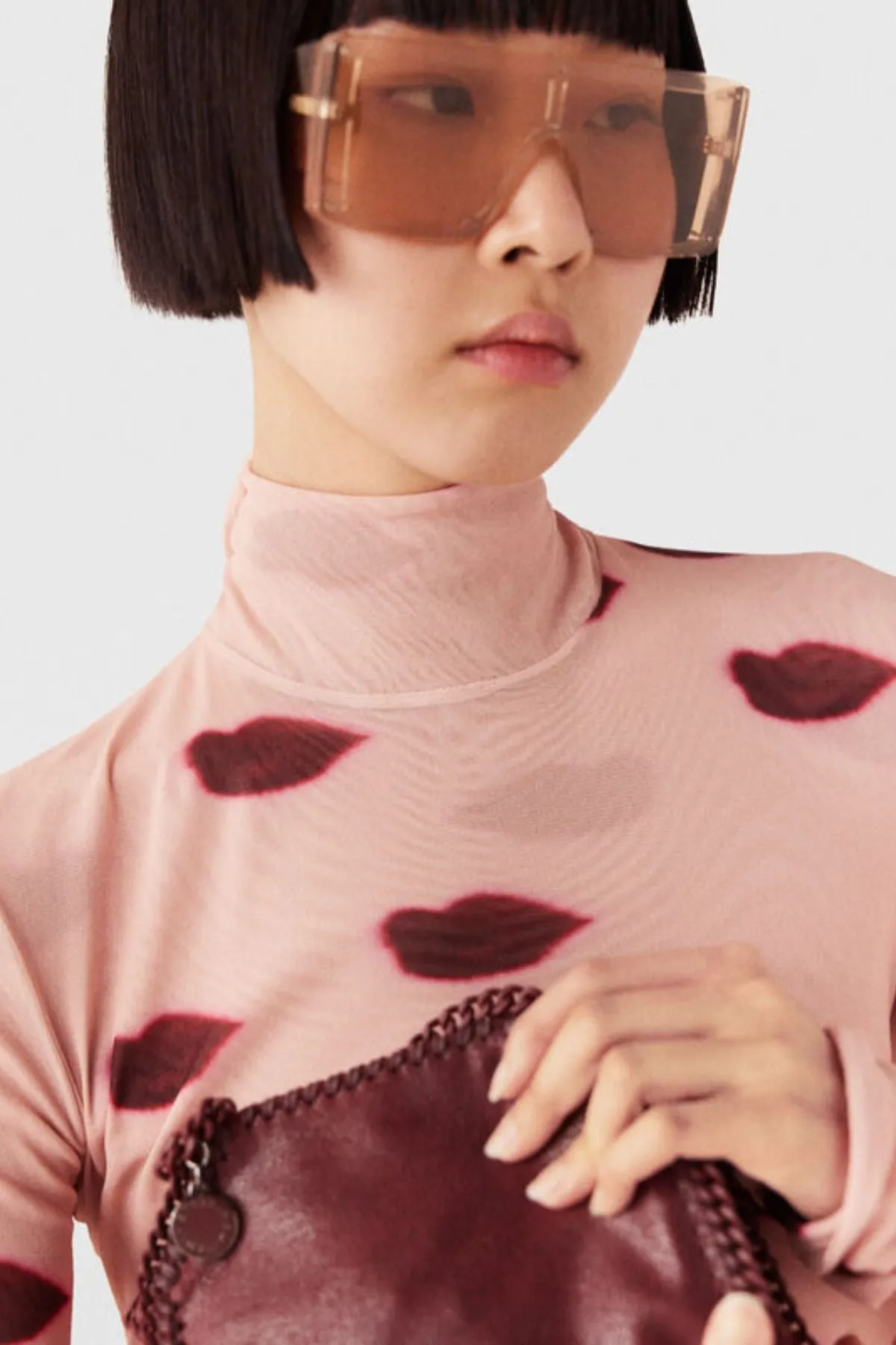 Womens Stella Mccartney Stella McCartney Lips Print Turtleneck Top - Dusty Rose