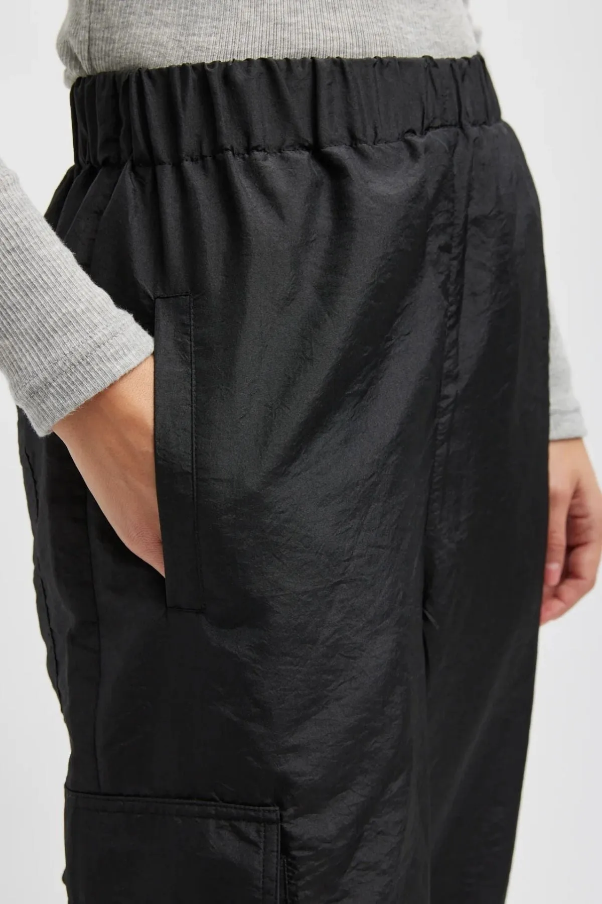 Womens Tibi Tibi Crispy Nylon Wilt Pull On Jogger - Black
