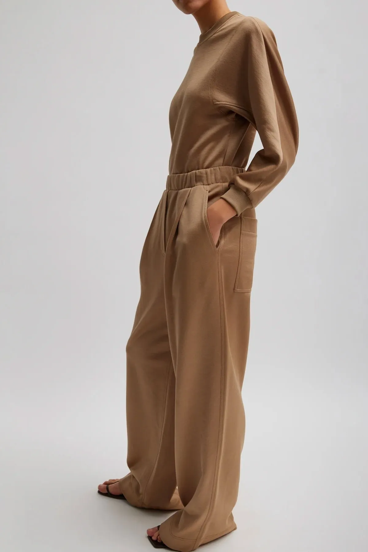 Womens Tibi Tibi Silk Terry Pleated Pull On Pant - Granola