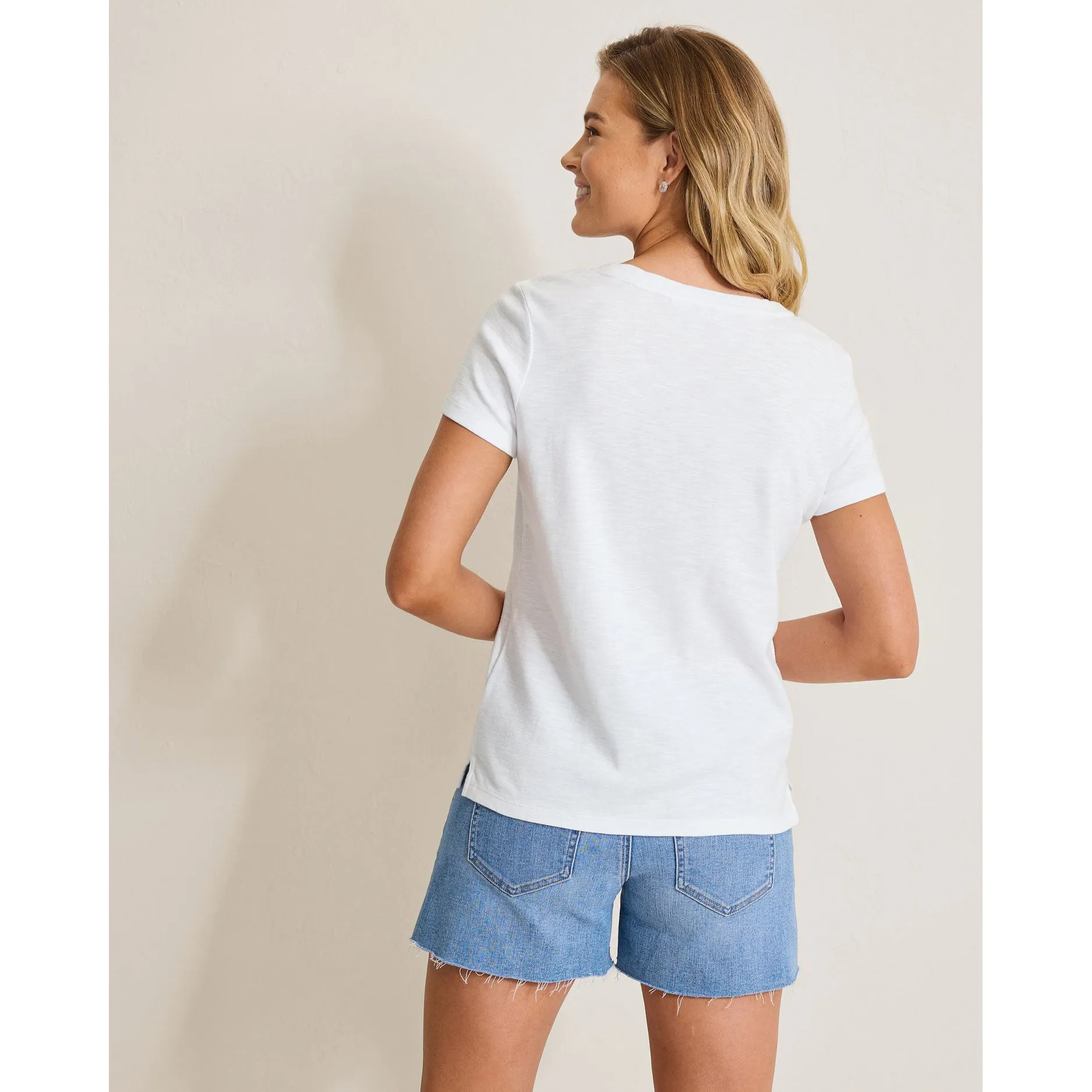 Womens Tommy Bahama Sportswear Tommy Bahama Women's Ashby Isles Garden Villa T-Shirt - White