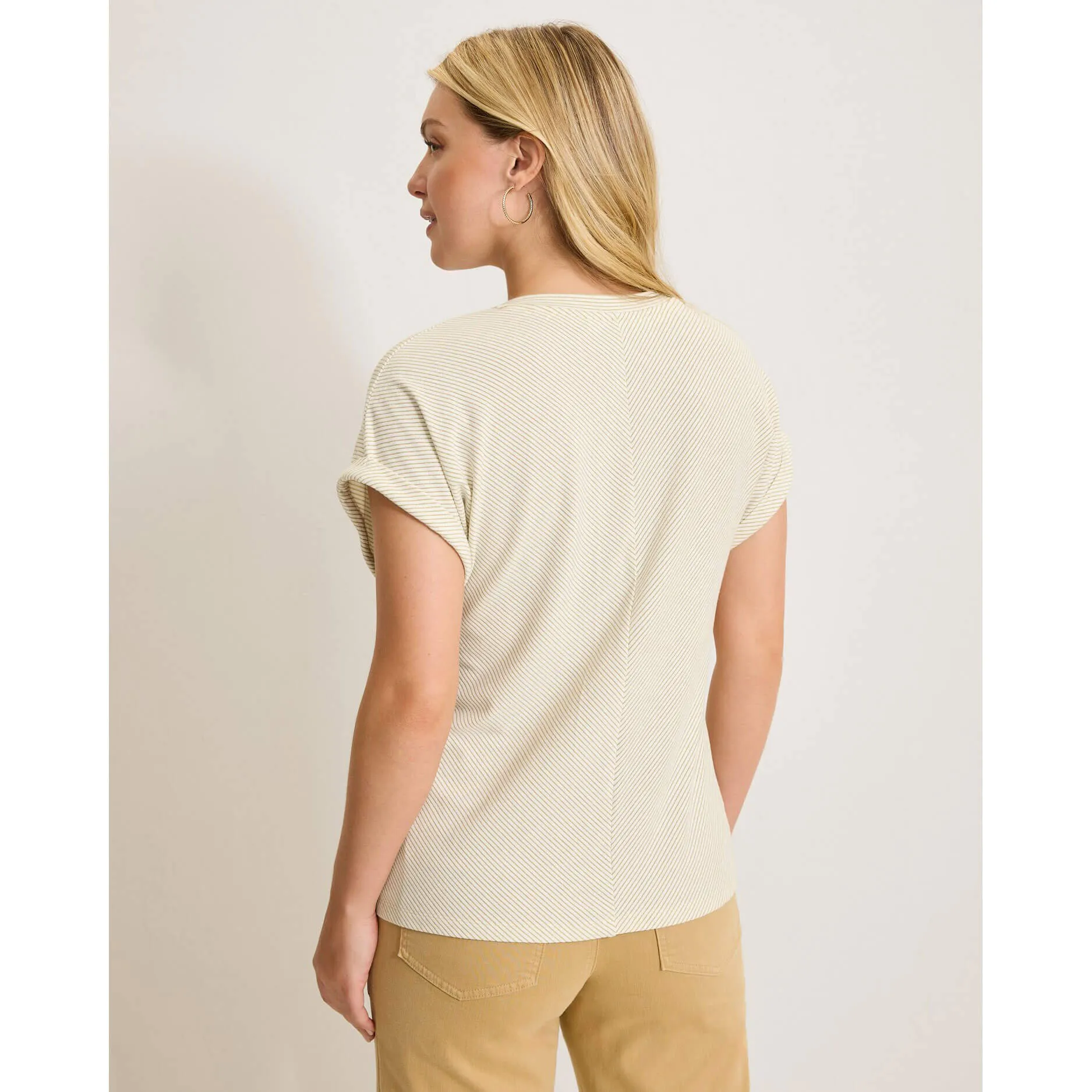 Womens Tommy Bahama Sportswear Tommy Bahama Women's Kauai Tranquil Sea V-Neck T-Shirt - Coconut
