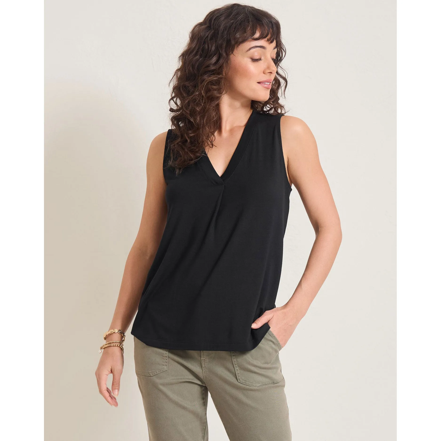 Womens Tommy Bahama Sportswear Tommy Bahama Women's Kauai V-Neck Tank Top - Black